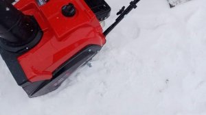 убираю снег новым снегоуборщиком BRAIT BR-3046W