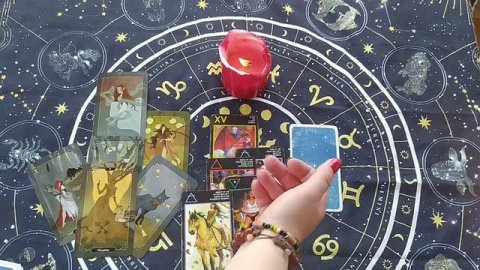 Что я должна знать "Прямо сейчас"?! #тарочтоядолжназнать #советотвселенной #советоттаро #советтаро