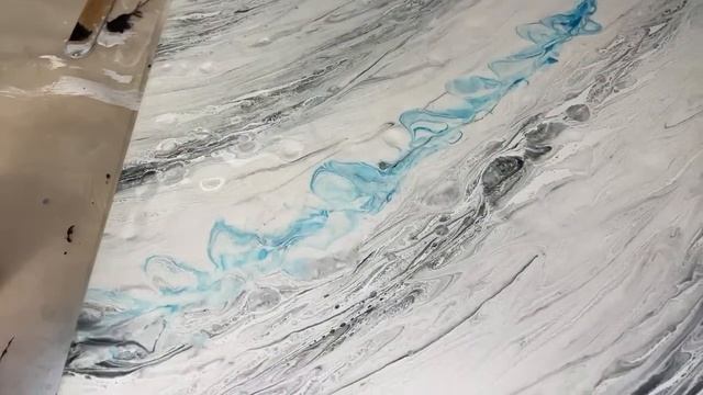 Tuesday Night Live / Grey and White Striated Marble смотреть онлайн