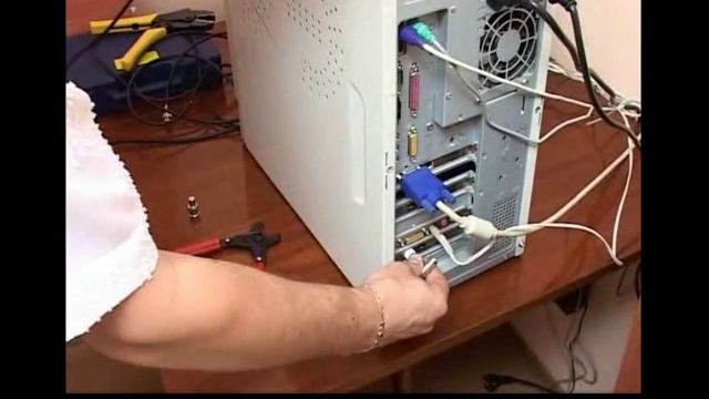 Урок 07 2 Подключение коаксиального кабеля к компьютеру смотреть онлайн