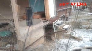 Фундамент на сваях. Дом съехал с фундамента. Выперло сваи. Виперло фундамент. Подняло дом