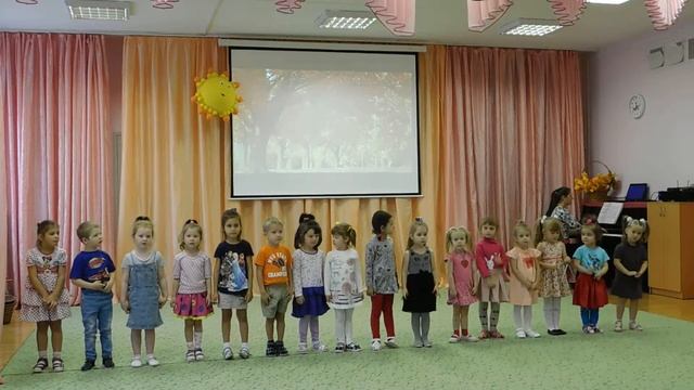 Песня "Осень в гости к нам идет" сл. Е. Гомоновой смотреть онлайн