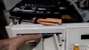 Стиральная машина Miele Novotronic W986- Ошибка двигателя- моргает Полоскание
