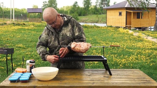 Курица гриль на углях и на чудо  вертеле смотреть онлайн
