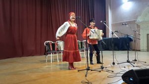 Чернобровая - бедовая