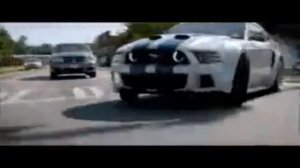 Крутая музыка опасно она громкая в наушниках поосторожней пжж