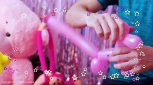 Челлендж кто больше лопнет шариков. Ариша, Мира и папа надувают и лопают воздушные шарики. challeng