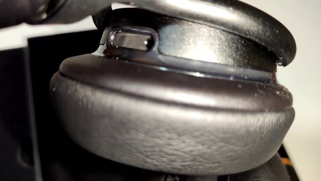 SONY MDR-1AM2 Headphones in the box смотреть онлайн