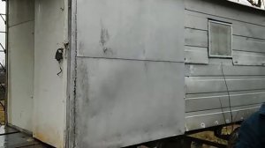 Покупаем вагончик для охраны бахчи.Идет снег.