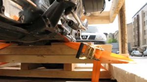 международный переезд, обрешётка мотоцикла перед отправкой http://lovejoymoving.ru/