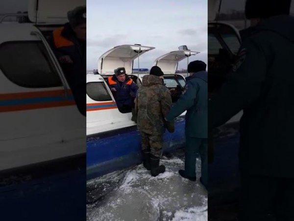 На Волге в Спасском районе спасён рыболов, уплывший на льдине. На нарушителя наложен штраф.