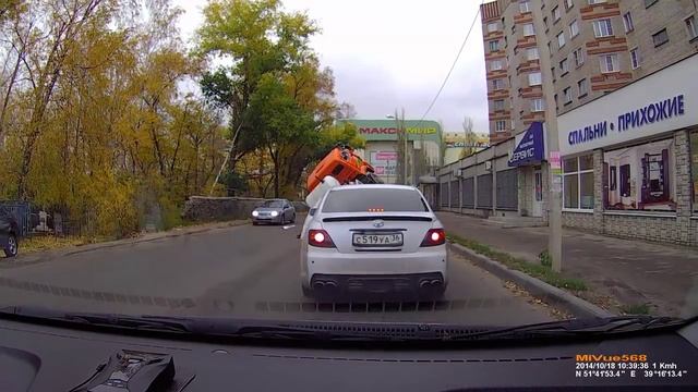 Бетономешалка провалилась в Воронеже смотреть онлайн