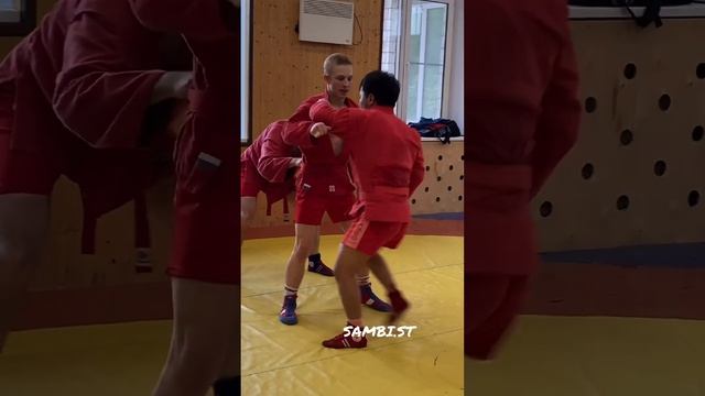 Бросок через плечо (IPPON-SEOI-NAGE) от спортсмена Манаса Школы самбо для взрослых и детей Sambi.st