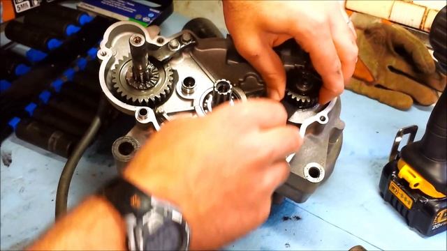 2007 KTM 65 SX Engine Rebuild - Part 2 смотреть онлайн