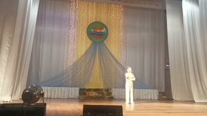 Солнце в руках (авторы А. Петряшева, В. Томин) - Юлия Абрамова (9 лет)