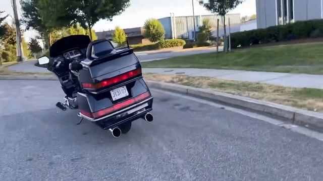 Honda goldwing gl1500 rev and flames смотреть онлайн