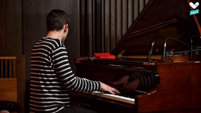 ВЕЧЕР ДЖАЗА В VILIYA PARK: "Трио Игната Матюхова" смотреть онлайн