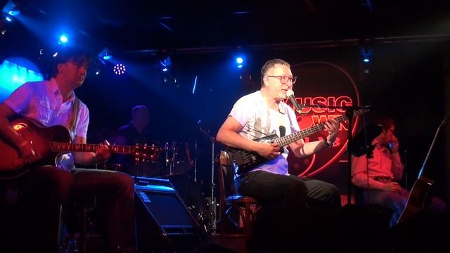 Евгений Маргулис. Разговор с гитарой в руках evgeny margulis (musical artist)