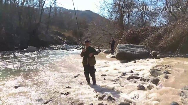 Рыбалка в Майлуу-суу с дядей Васей... почтиВесна
