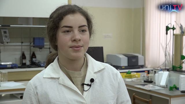 ЭКСПЕРИМЕНТЫ НА КАФЕДРЕ ХИМИИ ПРОВОДЯТ ШКОЛЬНИКИ