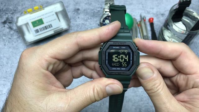 Крутые SKMEI 1988 5ATM DARK GREEN. Обзор, настройка + тест на воду. смотреть онлайн