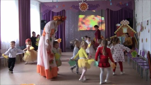 наш первый осенний утренник младшая группа Солнышко смотреть онлайн