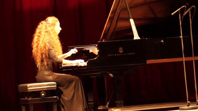 ALICE: O.Messiaen - Vingt Regards sur l`Enfant Jesus :13. Noel (`Рождество`) смотреть онлайн