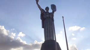 Родина Мать монумент Киев