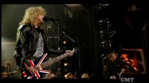 Def Leppard & Taylor Swift - When Love And Hate Collide (live)