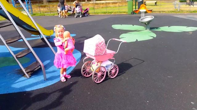 Катя Кукла  Беби Борн на детской площадке  Baby Born Doll и коляска для Кукол Катя на горке