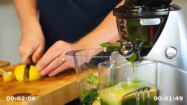 Juicer Comparison: Omega vs Kuvings смотреть онлайн