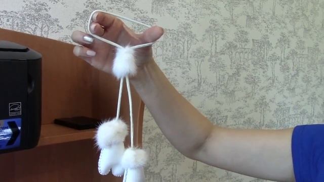 Брелок, Рукавицы Белые смотреть онлайн