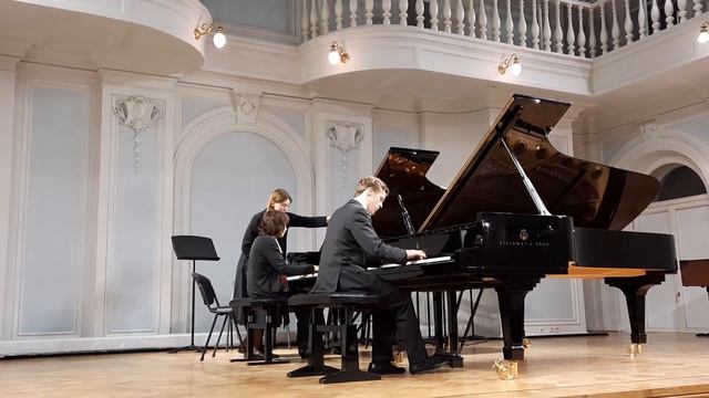 Стравинский Концерт для фортепиано, духового оркестра, литавр и контрабасов (перелож. для двух ф-но смотреть онлайн