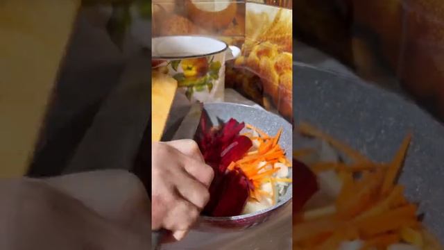 Homemade borscht / Домашний борщ