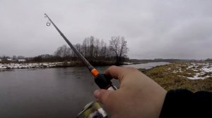 Предновогодняя рыбалка. Разловил Yo-Zuri Sashimi Minnow 90 на Съеже в Тверской области.