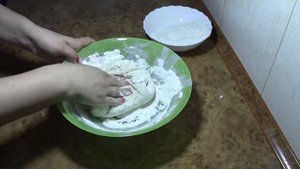 Пирожки с вишней на кефире