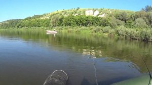 Рыбалка с лодки на реке.Открытие лодочного сезона.