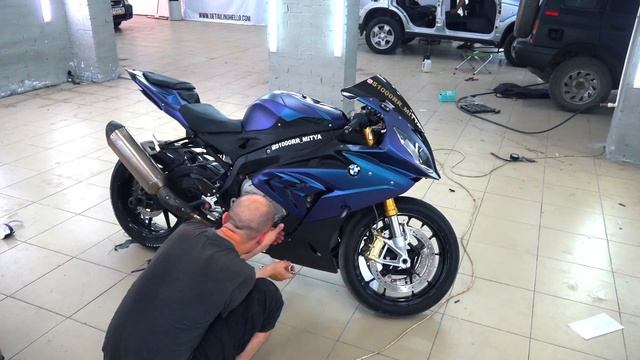 BMW S1000RR | оклейка мотоцикла пленкой | ДЕТЕЙЛИНГ | САМЫЙ КРУТОЙ МОТОЦИКЛ смотреть онлайн