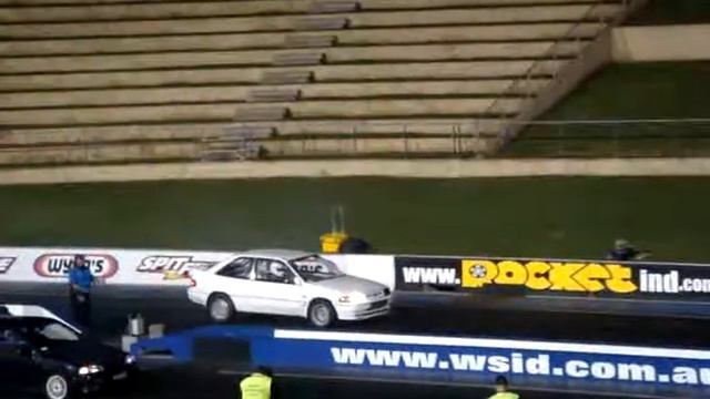 Ford Laser TX3 11.671 @ 121.67 смотреть онлайн