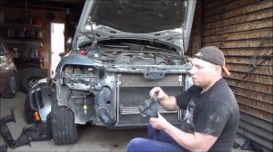 Фольксваген Туарег 4,2л замена натяжителей цепей распредвалов часть 1