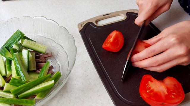 Салат из огурцов за 5 минут. Қазақша рецепт. смотреть онлайн