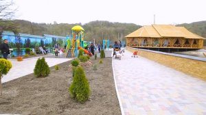 Парк в Нальчике, Зоопарк, Едем кормить животных,