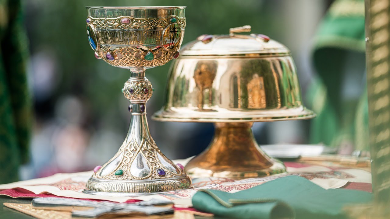 ДЕНЬ СВЯТОЙ ТРОИЦЫ. Пятидесятница. Литургия. 20.06.2021 смотреть онлайн