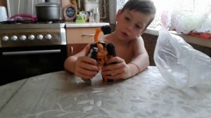 робот экскаватор