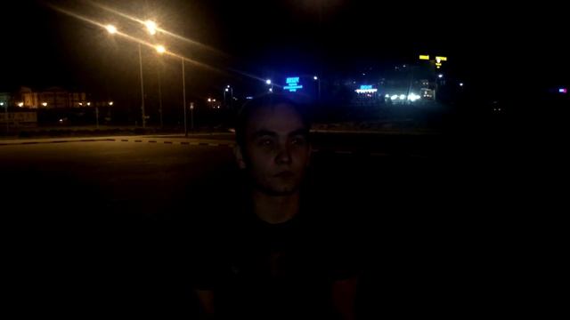 Парень читает стих Эдуарда Асадова