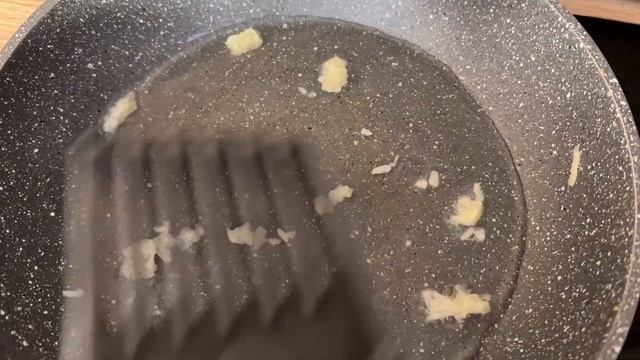 VERY DELICIOUS pasta CARBONARA. Pasta Carbonara EASY and FAST. Паста КАРБОНАРА очень ВКУСНО и ЛЕГКО смотреть онлайн