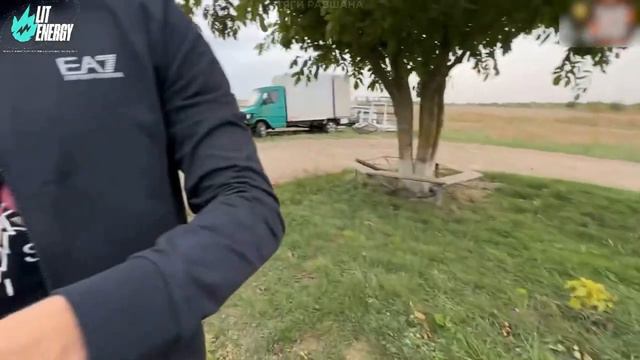 СТАЯ КУПИЛА МАШИНУ ДЛЯ ШОУ! ｜ РАВШАН ИРЛ УГАР смотреть онлайн