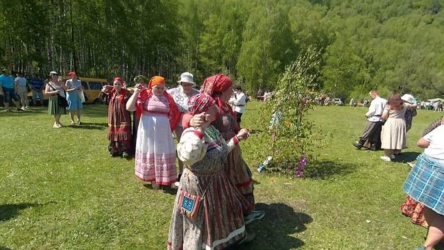 Полька с переходом - Троицкие гуляния в Топольном, 4.6.2023 смотреть онлайн