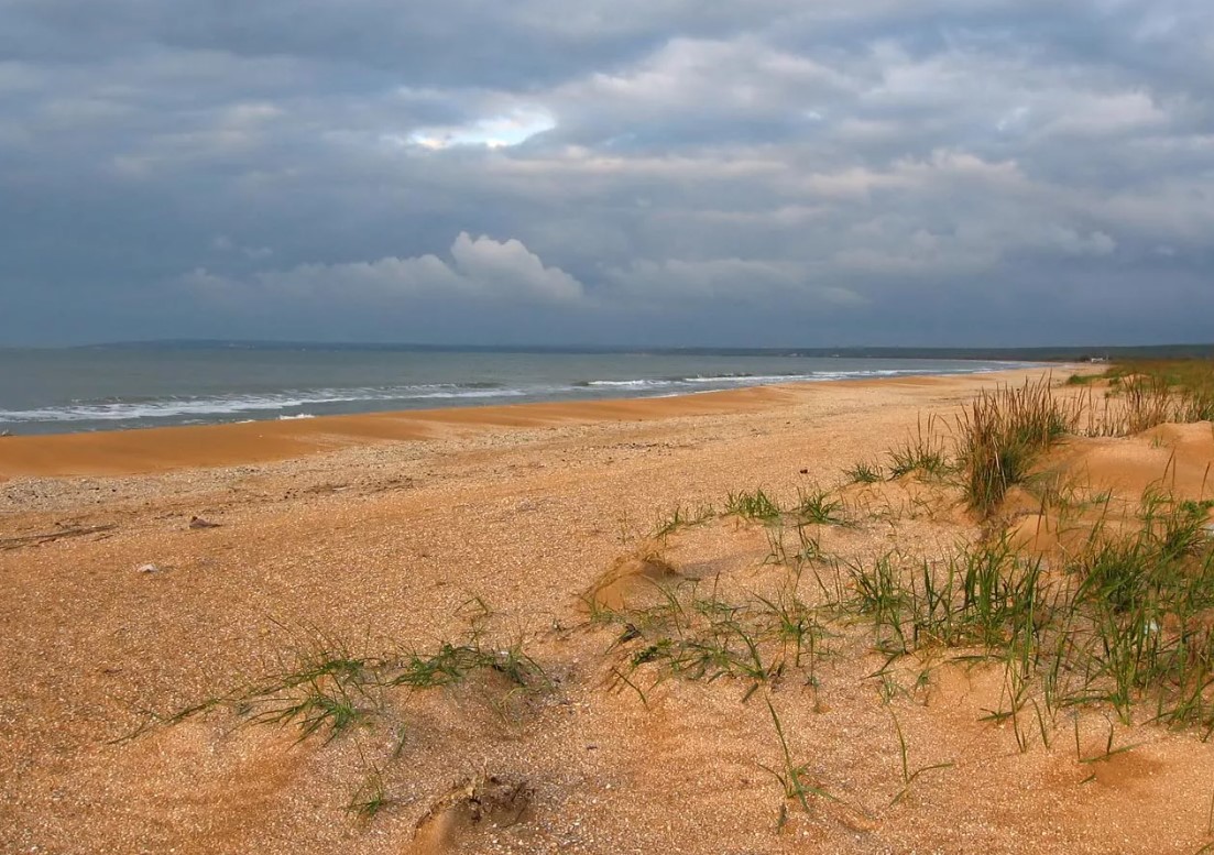 Восточный Крым. Село Верхнезаморское - небольшая деревня с очень богатой историей.