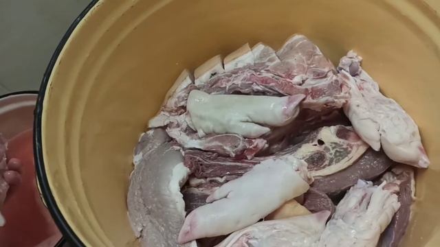 Бомбический холодец // говядина-свинина-курица // рецепт новогоднего холодца и настроения // 2021 смотреть онлайн